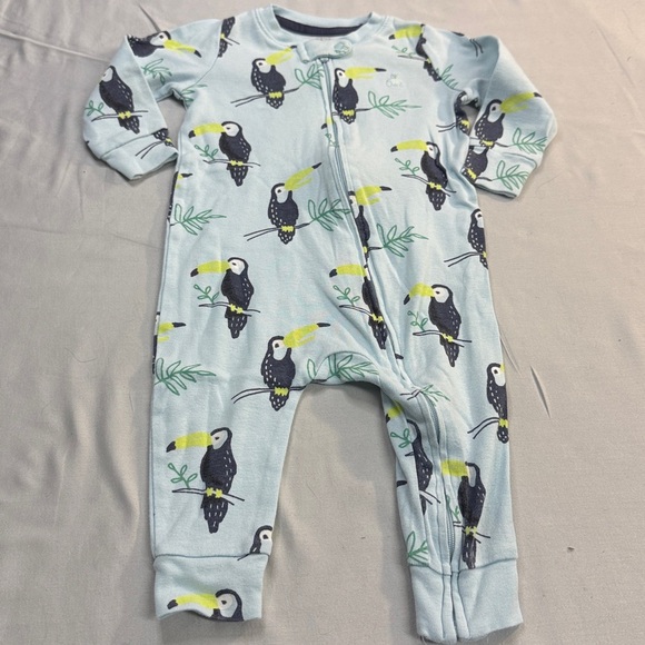 GAP - Baby Onesie Sleeper in Light Blue with Tucan design - Picture 1 of 3